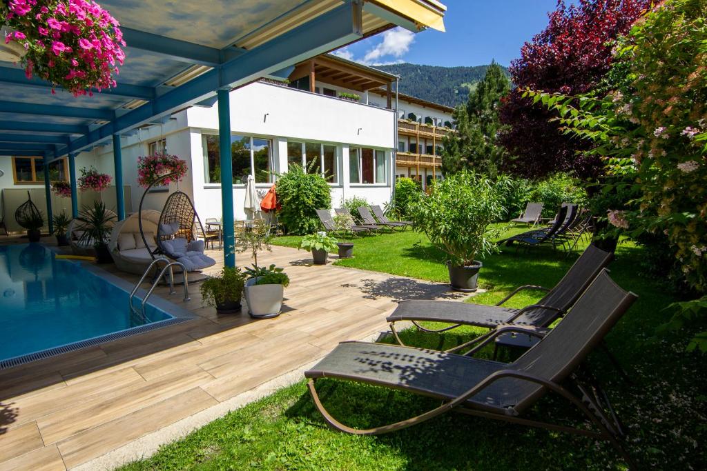 Bazén v ubytování Hotel Moarhof nebo v jeho okolí