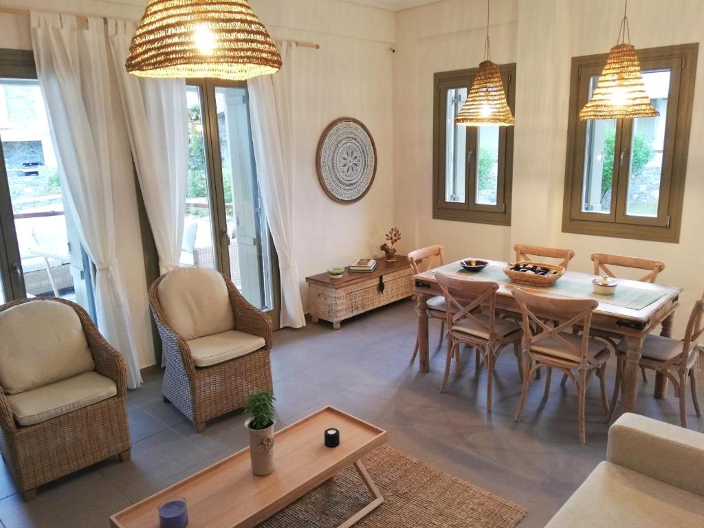 A seating area at Nautilus Beach Home