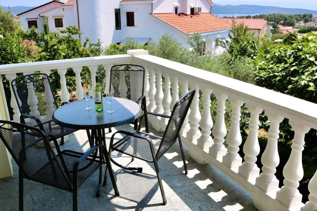 Balkón nebo terasa v ubytování Apartmani Janja