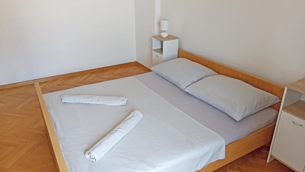 Beach House Split - 