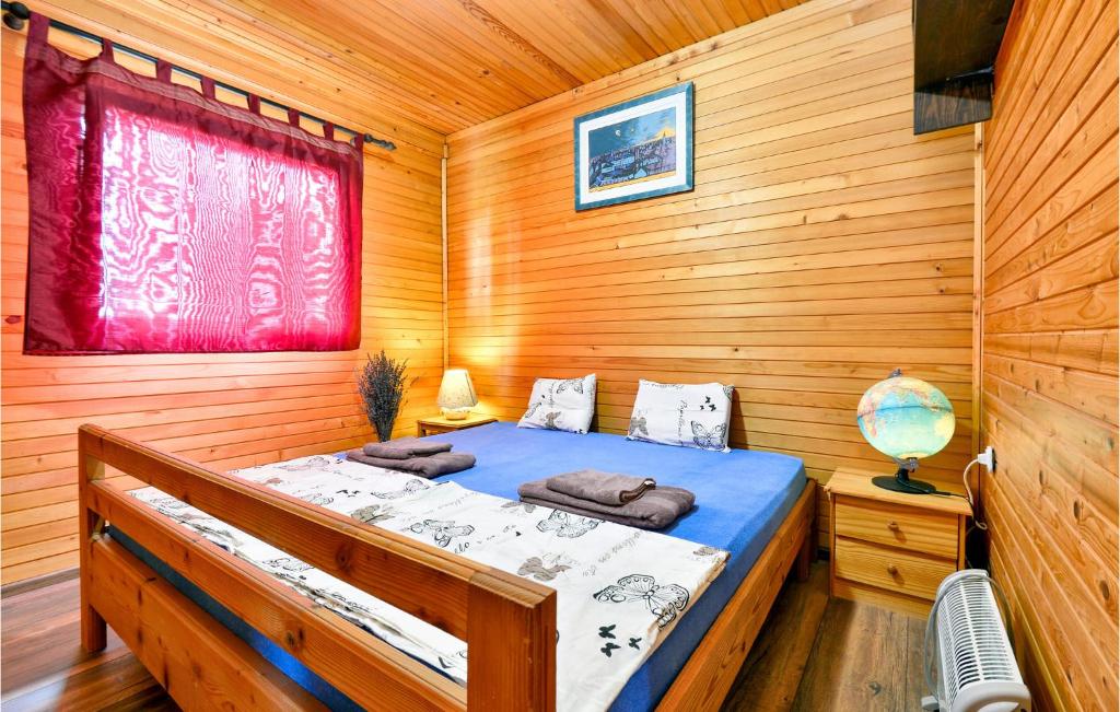 Posteľ alebo postele v izbe v ubytovaní Lovely Home In Kneginec With Sauna