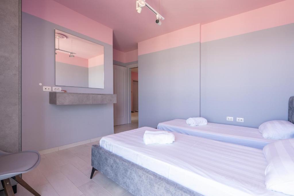 Booking.com: Marshmallow apartments Vlorë , Vlora, Albánia - 22  Vendégértékelések . Foglaljon szállodában!