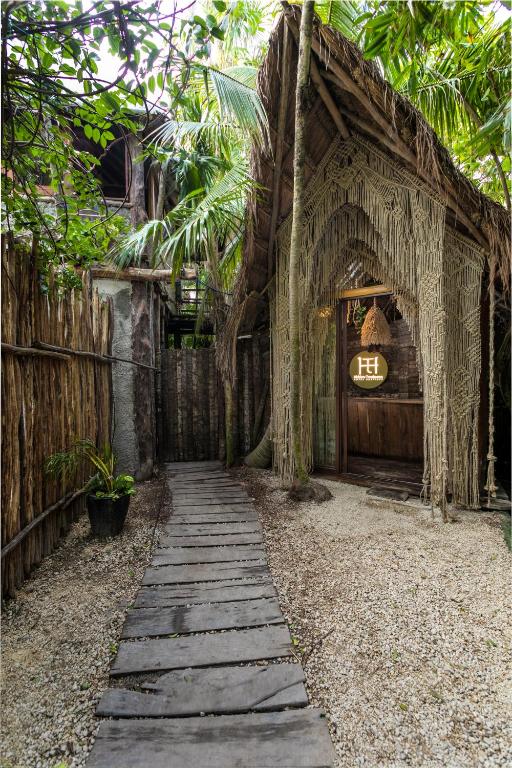 Giardino di Hidden Treehouse Tulum Eco-Hotel