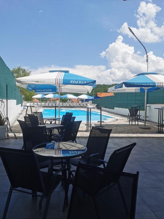 Bazén v ubytování Restoran Mijajlovic nebo v jeho okolí