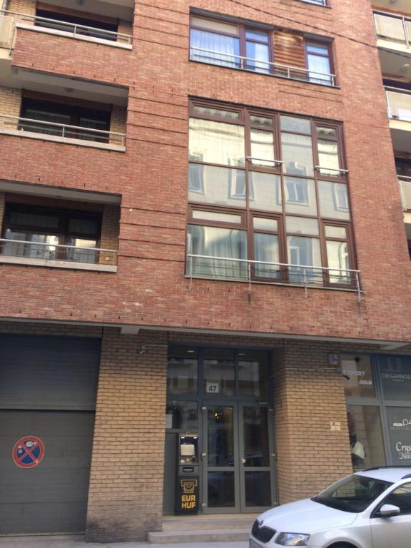 Budova, v ktorej sa apartmán nachádza