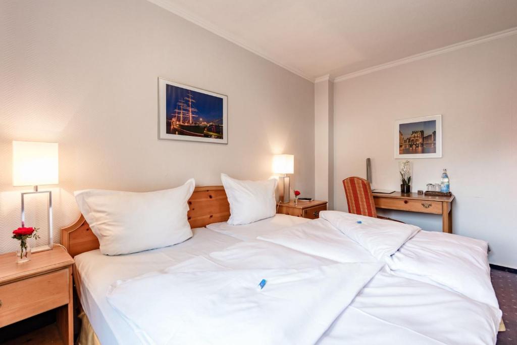 Hotel Zum Zeppelin Hamburg - Resim 15