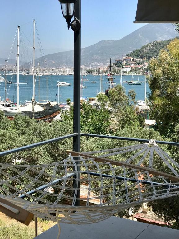 Deniz ve ormanın kalbinde bungolow ev