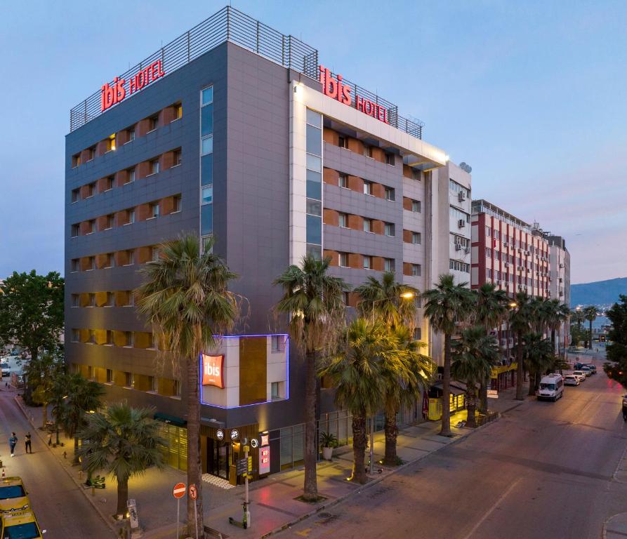 O edifício em que o hotel se localiza