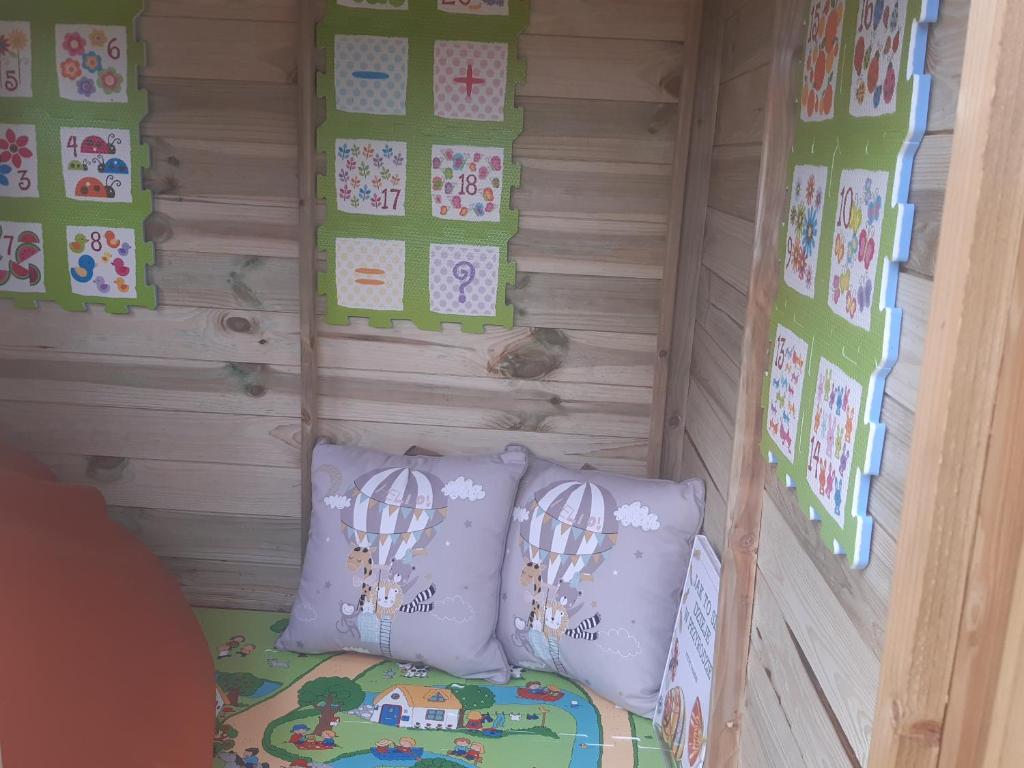 Posedenie v ubytovaní Mazury "Willa Ślimakowo" w Pasymiu z jakuzzi, sauną, pomostem