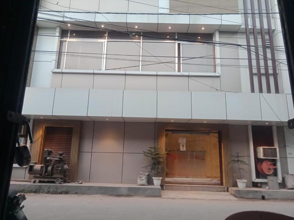 Hotel Surya Shelter - Housity