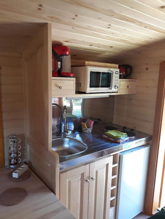 Au Pichet - Double Room With Extra Bed