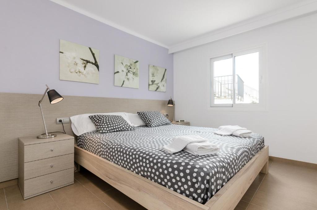 Postel nebo postele na pokoji v ubytování YourHouse Estel