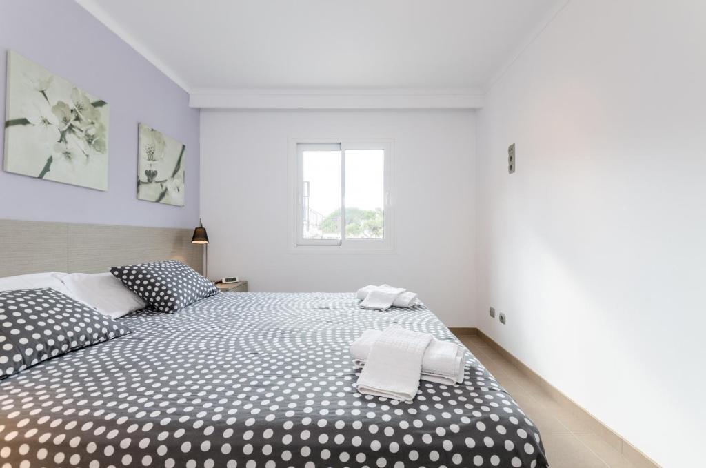 Postel nebo postele na pokoji v ubytování YourHouse Estel