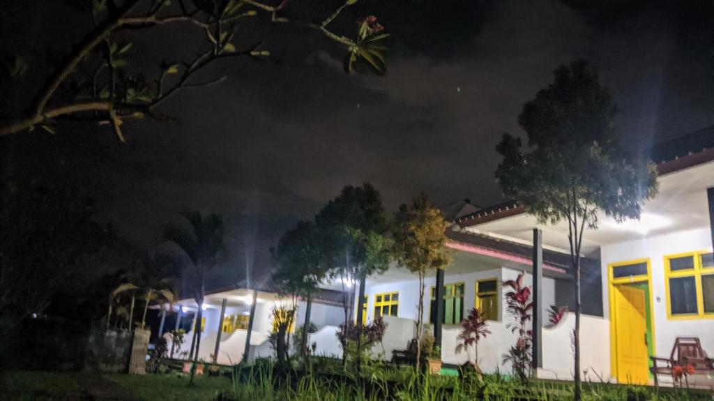 RAIYAN HOMESTAY - Housity