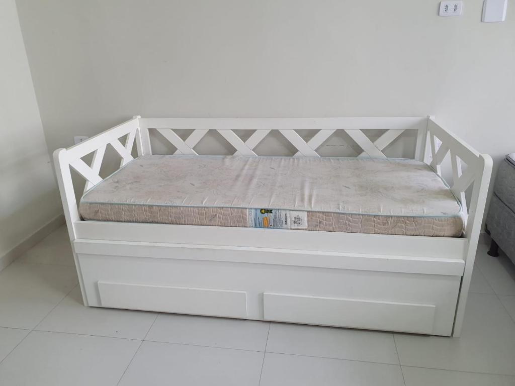 Pitangueiras Kitnetes - Housity