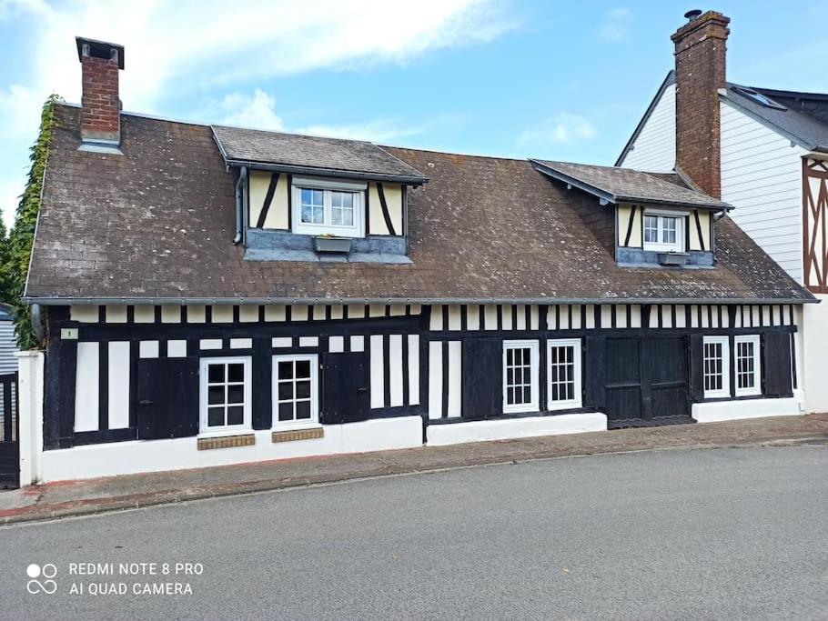 Budova, kde se prázdninový dům nachází