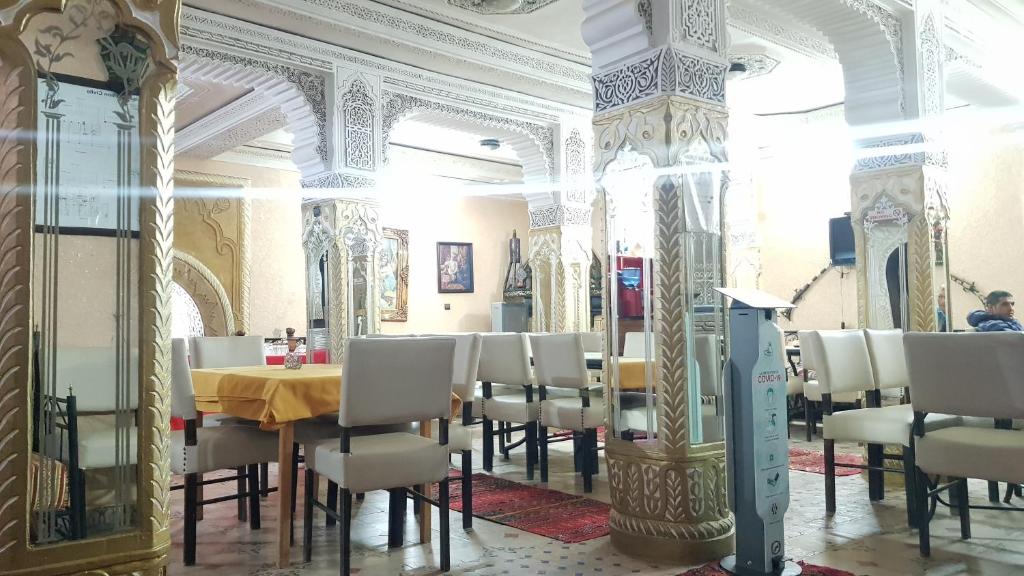 Posezení v ubytování Hôtel Restaurant Les Etoiles Du Toubkal