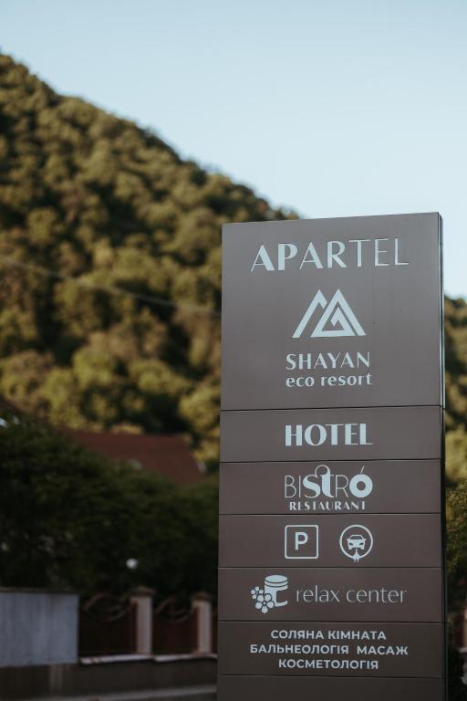 Certifikát, hodnocení, plakát nebo jiný dokument vystavený v ubytování Apartel Shayan