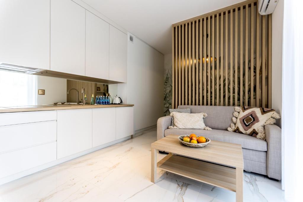 Kuchyňa alebo kuchynka v ubytovaní Apartament Klifowa 8 lok 4 w budynku basen sauna