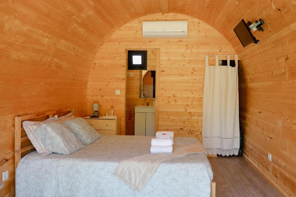 Postel nebo postele na pokoji v ubytování Outeiro do Moinho