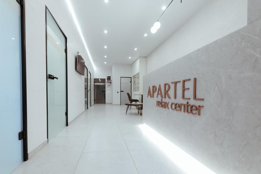 Certifikát, hodnocení, plakát nebo jiný dokument vystavený v ubytování Apartel Shayan