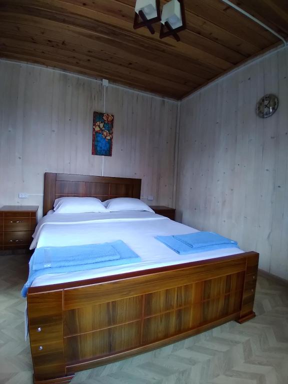 Postel nebo postele na pokoji v ubytování Апарт-отель "У речки"