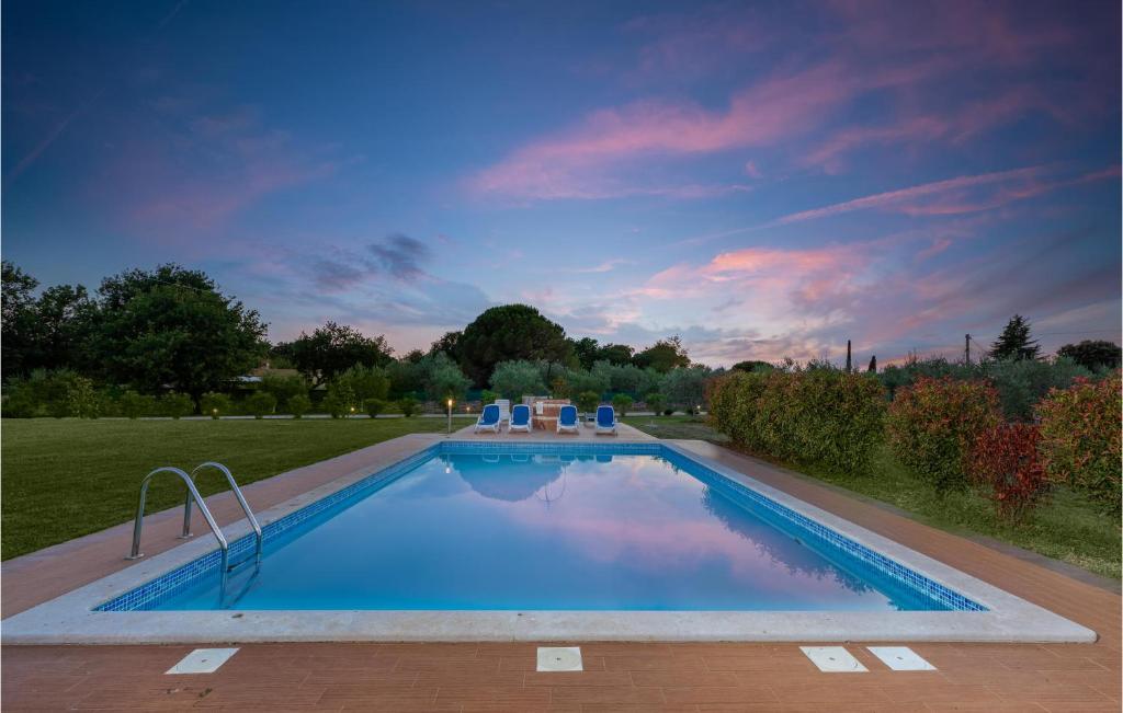 Basen w obiekcie Lovely Home In Rovinj With Wifi lub w pobliżu