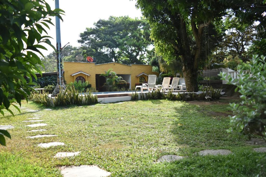 Сад в Eco Hostal Kuima