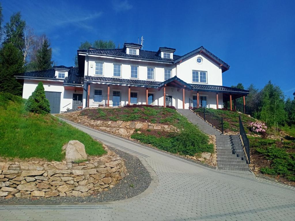 Budova, v ktorej sa apartmán nachádza