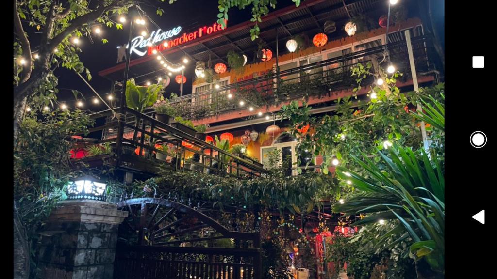 Vườn quanh Redhouse Dalat Hotel