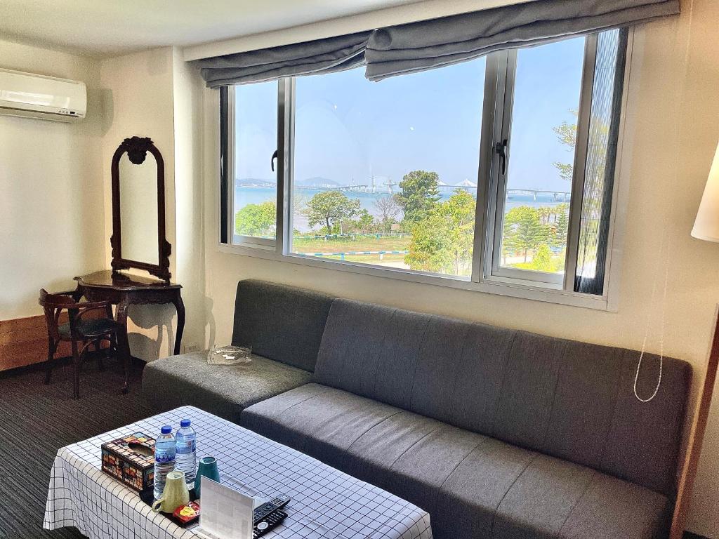 Breeze and Waves Hostel - Luxe Tweepersoonskamer Met Uitzicht Op De Zijzee