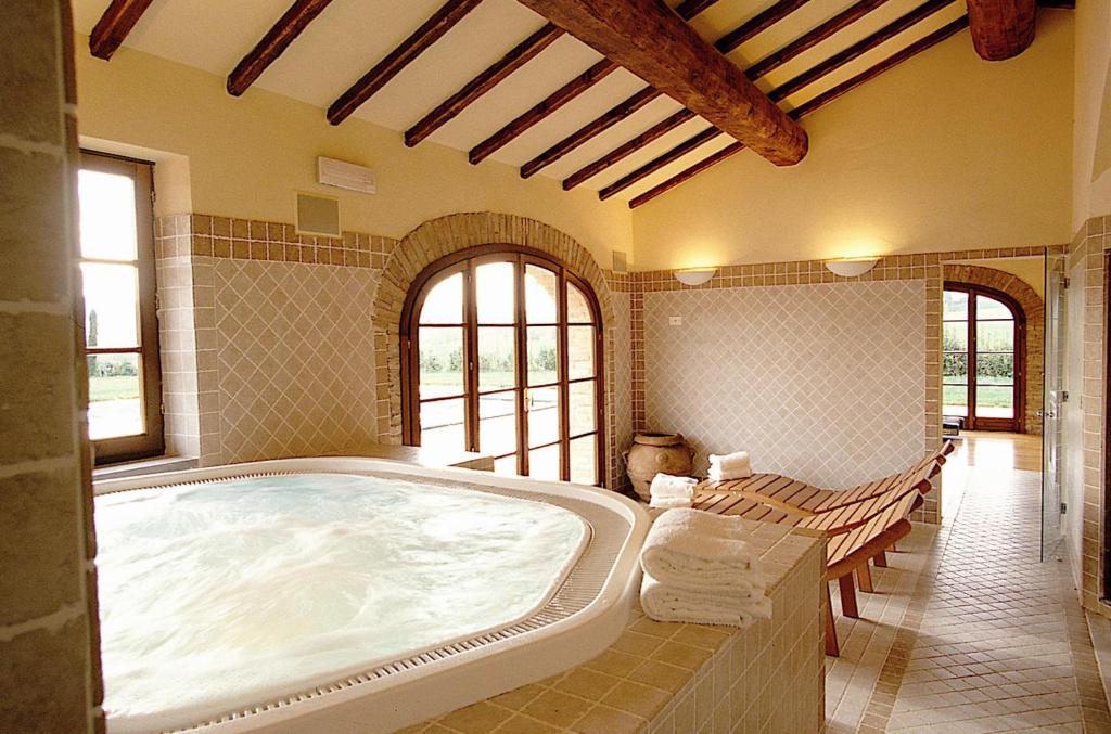 Fotografie z fotogalerie ubytování Monsignor Della Casa Country Resort & Spa v destinaci Borgo San Lorenzo
