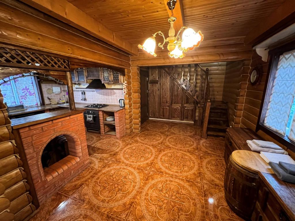 Kuchyň nebo kuchyňský kout v ubytování GorodOk