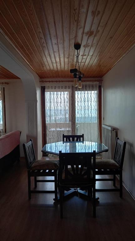 Фотография из галереи SNOW HİLL HOUSE Pansiyon в городе Картепе