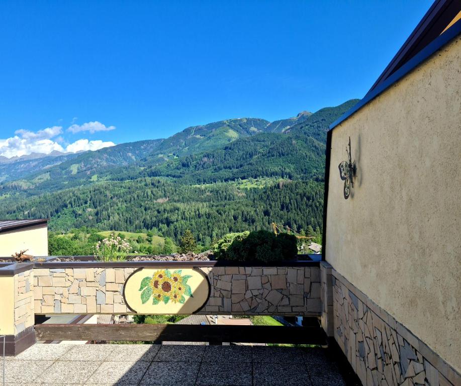 Výhľad na hory alebo výhľad na hory priamo z apartmánu