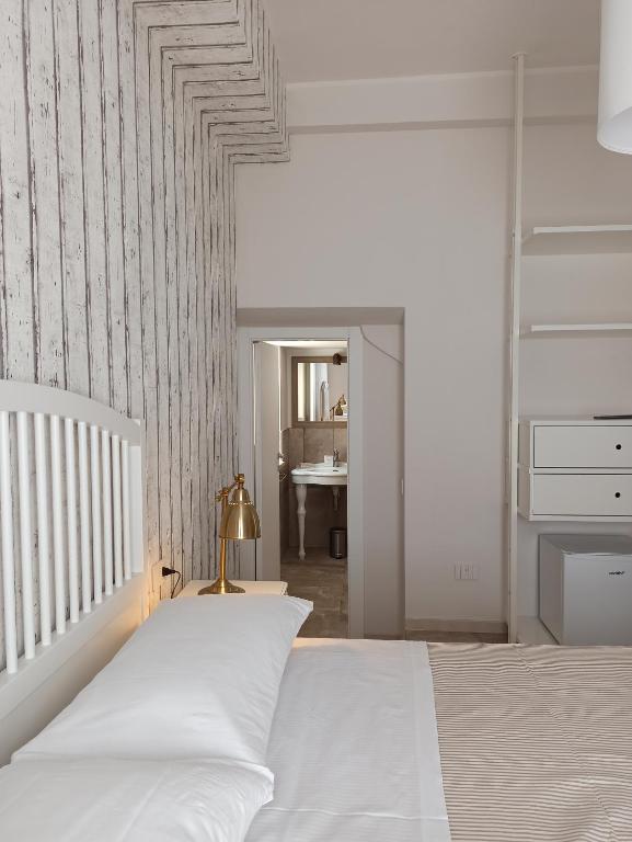 Colleoni 19 - Deluxe King Room