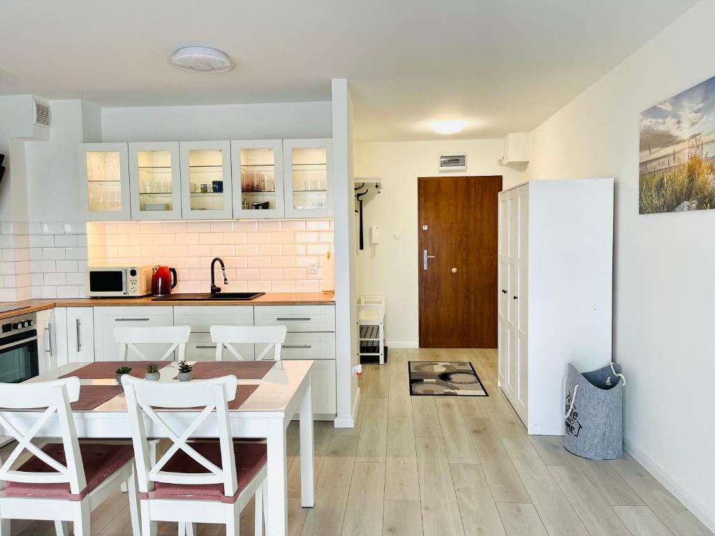 Kuchyňa alebo kuchynka v ubytovaní Villa Park by Baltic Home