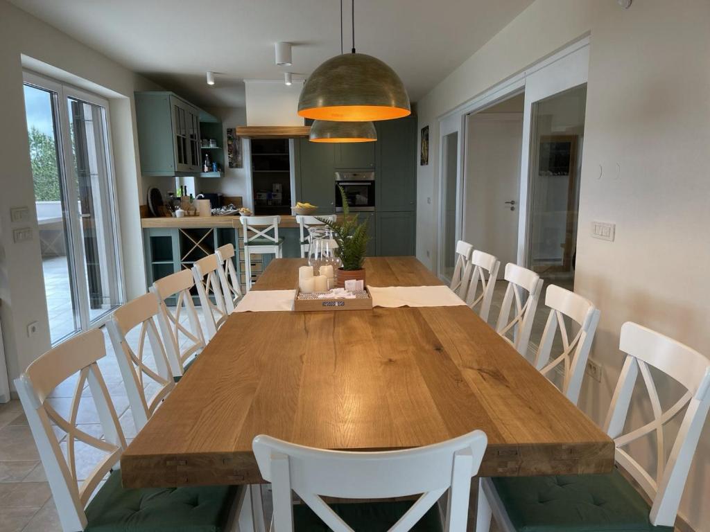 Kuchyň nebo kuchyňský kout v ubytování Luxury Villa Gradin