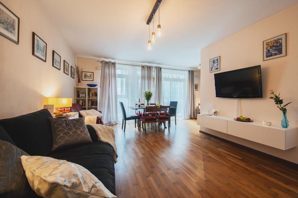 Telewizja i/lub zestaw kina domowego w obiekcie Gdanski Business Center Apartments