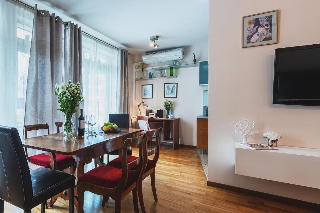 Telewizja i/lub zestaw kina domowego w obiekcie Gdanski Business Center Apartments