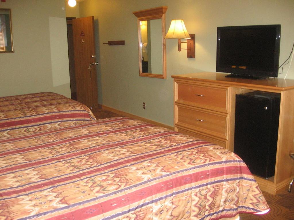 New Summit Inn photo