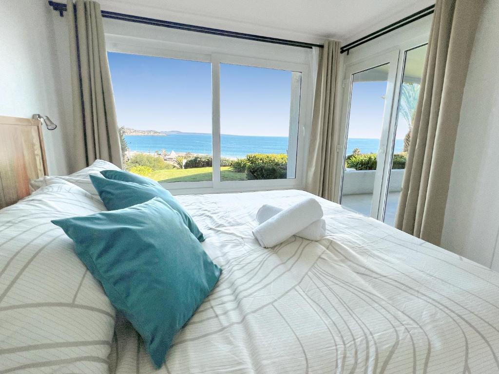 Puerto Velero Primera Línea Primer Piso con Jardín, Piscina y Playa! 2pax - Apartamento De Una Habitación