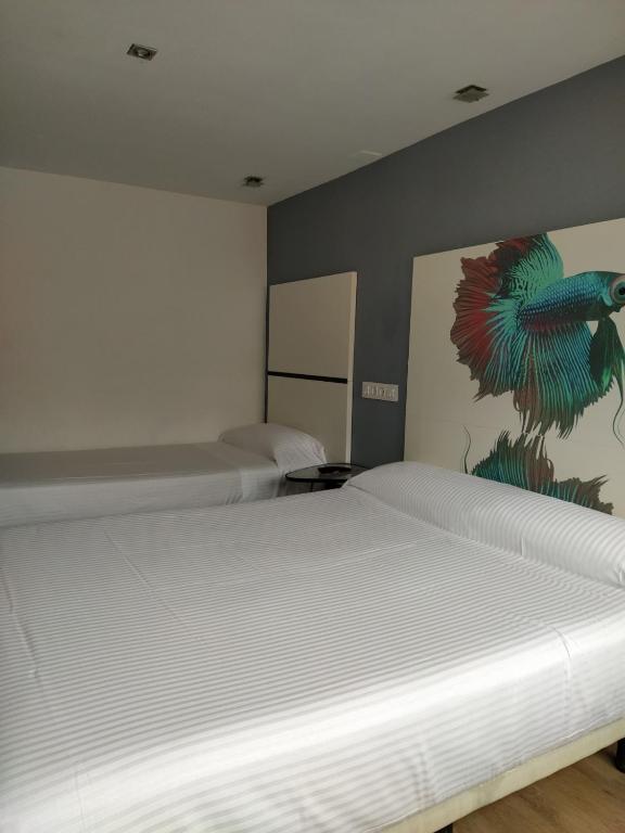 Hostal Mara - Economy Quadruple Room