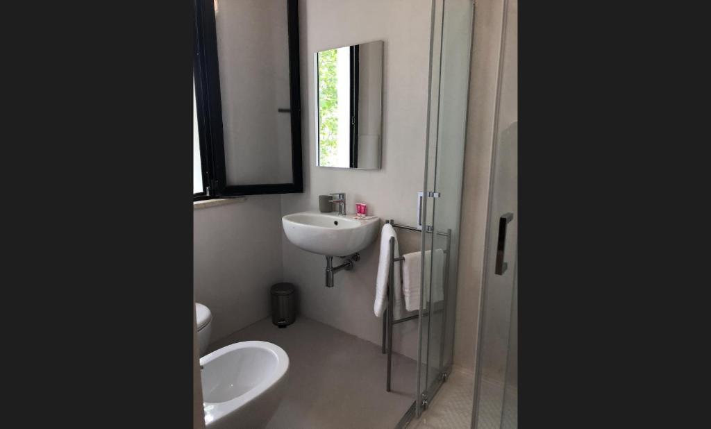 Koupelna v ubytování Vinsea Hotel