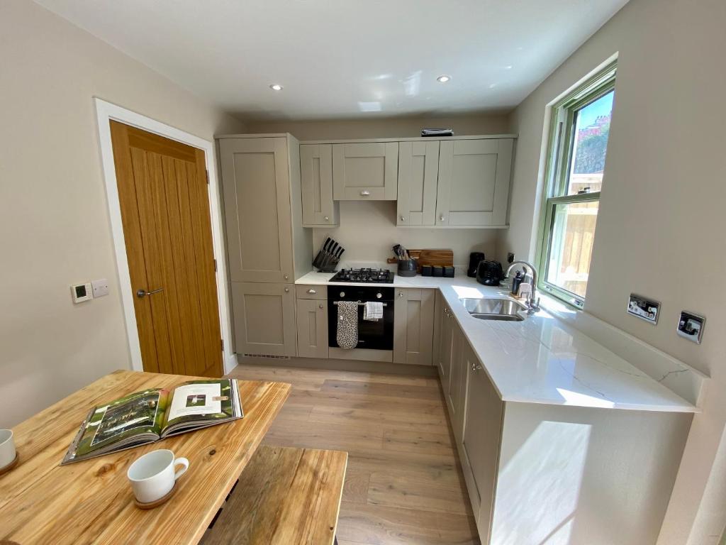 Luxurious Beach House Chesil Beach. Sleeps 6 photo