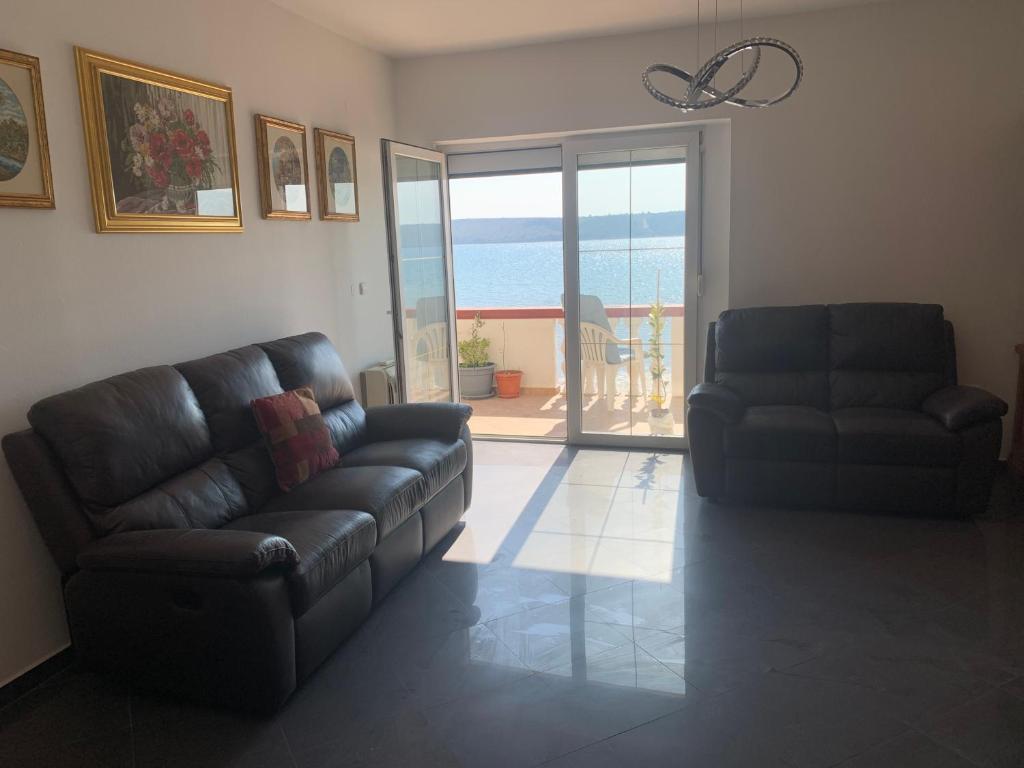 Posedenie v ubytovaní apartment for 4-6 Persons second floor