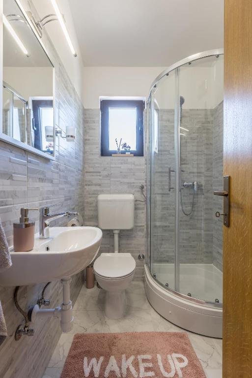 Kúpeľňa v ubytovaní Apartment LaMaro