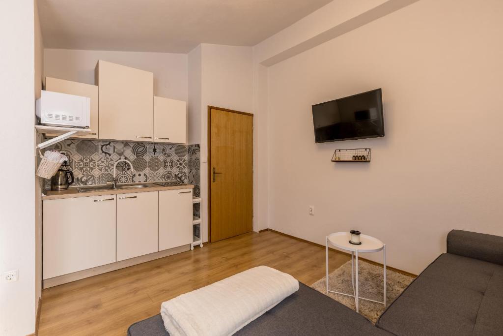 Kuchyňa alebo kuchynka v ubytovaní Apartment LaMaro
