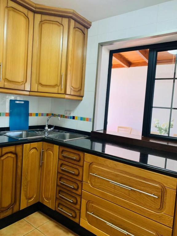 Kuchyň nebo kuchyňský kout v ubytování Lin House