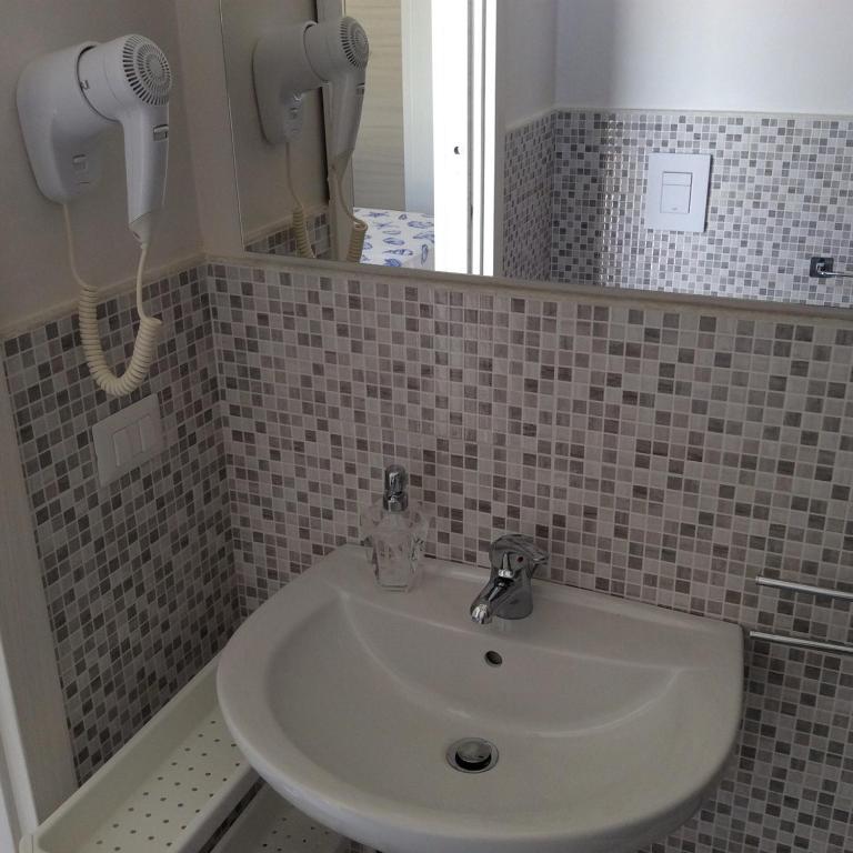 B&B Il Sorriso di Monica - Drievoudige Kamer Met Een Eigen Badkamer